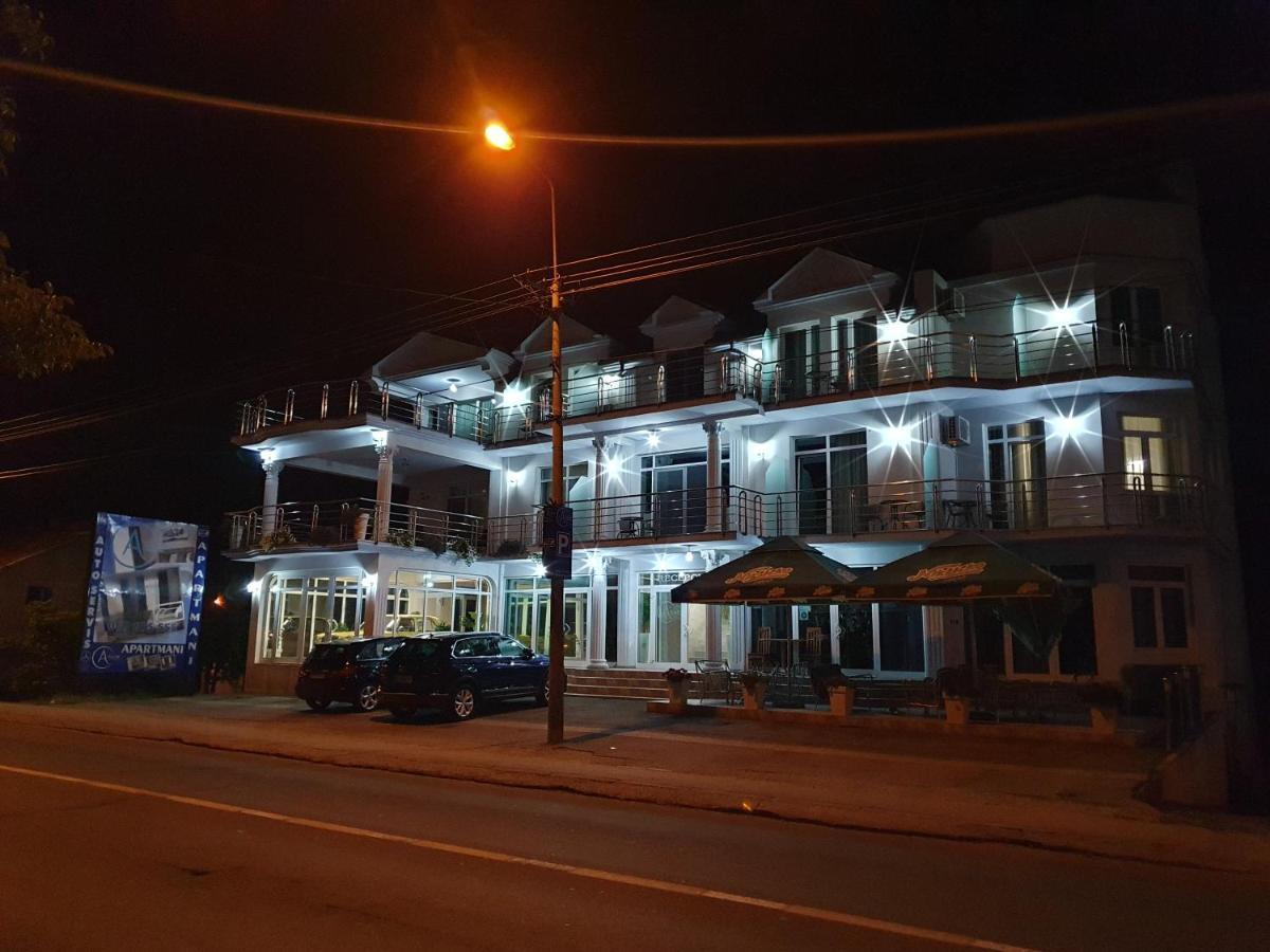 A Klub Apartmani Mrcajevci Kültér fotó