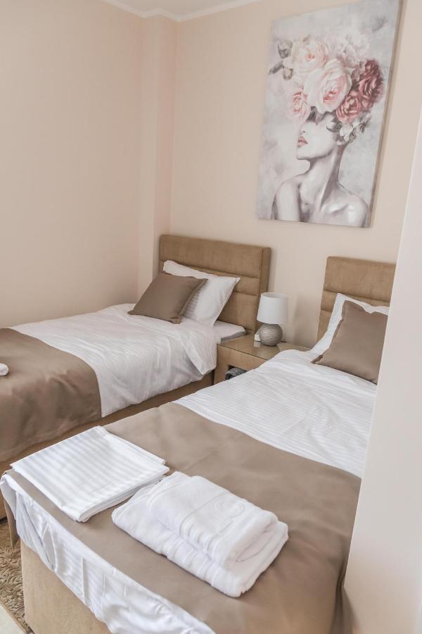 A Klub Apartmani Mrcajevci Kültér fotó