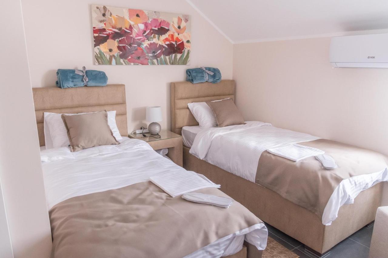 A Klub Apartmani Mrcajevci Kültér fotó